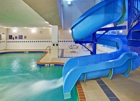 Holiday Inn Express & Suites Dickinson