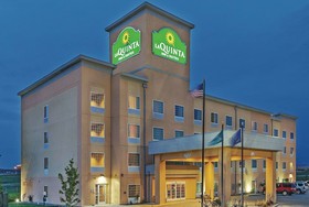 La Quinta Inn & Suites by Wyndham Dickinson