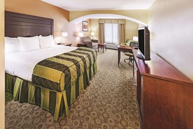 La Quinta Inn & Suites by Wyndham Dickinson
