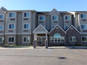 Microtel Inn & Suites by Wyndham Dickinson