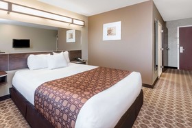 Microtel Inn & Suites by Wyndham Dickinson