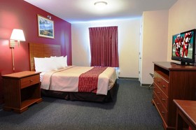 Red Roof Inn & Suites Dickinson