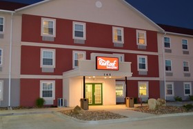Red Roof Inn & Suites Dickinson