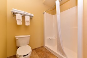 AmericInn by Wyndham Fargo Medical Center