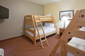 AmericInn by Wyndham Fargo Medical Center