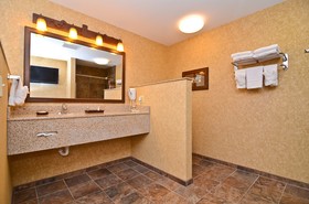 Best Western Plus Kelly Inn & Suites