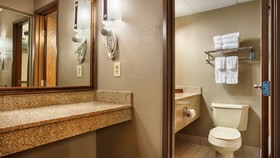 Best Western Plus Kelly Inn & Suites