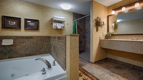 Best Western Plus Kelly Inn & Suites