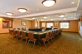 Best Western Plus Kelly Inn & Suites