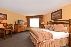 Best Western Plus Kelly Inn & Suites