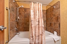 Best Western Plus Kelly Inn & Suites