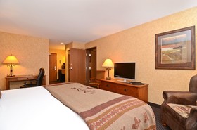 Best Western Plus Kelly Inn & Suites