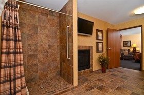 Best Western Plus Kelly Inn & Suites