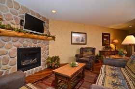 Best Western Plus Kelly Inn & Suites