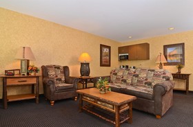 Best Western Plus Kelly Inn & Suites