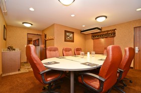 Best Western Plus Kelly Inn & Suites