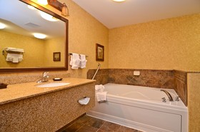 Best Western Plus Kelly Inn & Suites