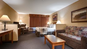 Best Western Plus Kelly Inn & Suites