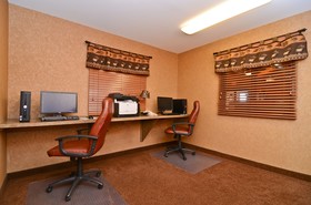 Best Western Plus Kelly Inn & Suites