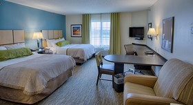 Candlewood Suites Fargo / North Dakota State University