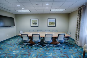 Candlewood Suites Fargo / North Dakota State University