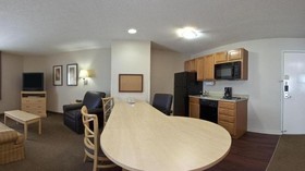 Candlewood Suites Fargo / North Dakota State University