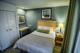 Candlewood Suites Fargo / North Dakota State University