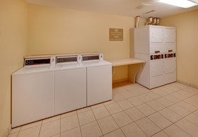 Candlewood Suites Fargo / North Dakota State University