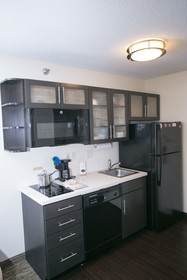 Candlewood Suites Fargo / North Dakota State University
