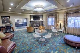 Candlewood Suites Fargo / North Dakota State University