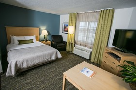 Candlewood Suites Fargo / North Dakota State University