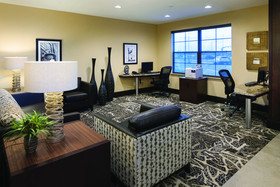 ClubHouse Hotel & Suites