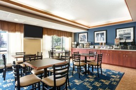 Days Inn by Wyndham Fargo