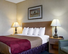 Econo Lodge West
