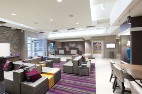 Holiday Inn Express Fargo SW  I-94 45th St