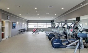 Holiday Inn Express Fargo SW  I-94 45th St
