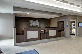 Holiday Inn Express Fargo SW  I-94 45th St