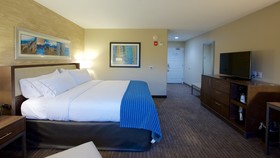 Holiday Inn Express Fargo SW  I-94 45th St