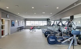 Holiday Inn Express Fargo SW  I-94 45th St