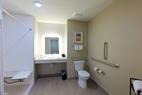 Holiday Inn Express Fargo SW  I-94 45th St