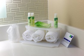 Holiday Inn Express Fargo SW  I-94 45th St