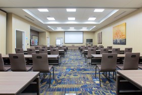 Holiday Inn Express Fargo SW  I-94 45th St