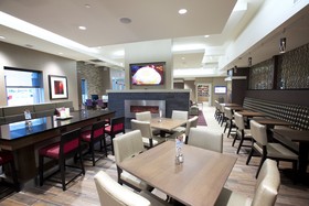 Holiday Inn Express Fargo SW  I-94 45th St