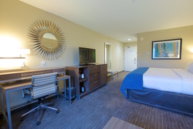 Holiday Inn Express Fargo SW  I-94 45th St