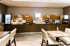Holiday Inn Express Fargo SW  I-94 45th St