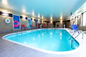 Holiday Inn Express Fargo - West Acres