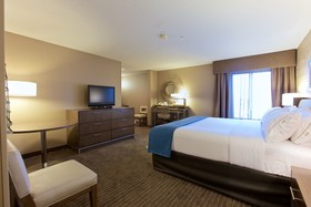 Holiday Inn Express Fargo - West Acres