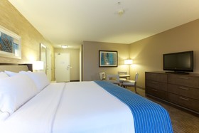 Holiday Inn Express Fargo - West Acres