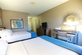 Holiday Inn Express Fargo - West Acres