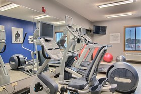 Holiday Inn Express Fargo - West Acres